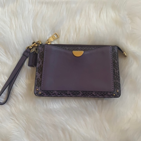 Coach Dreamer Wristlet Snakeskin - Picture 4 of 12